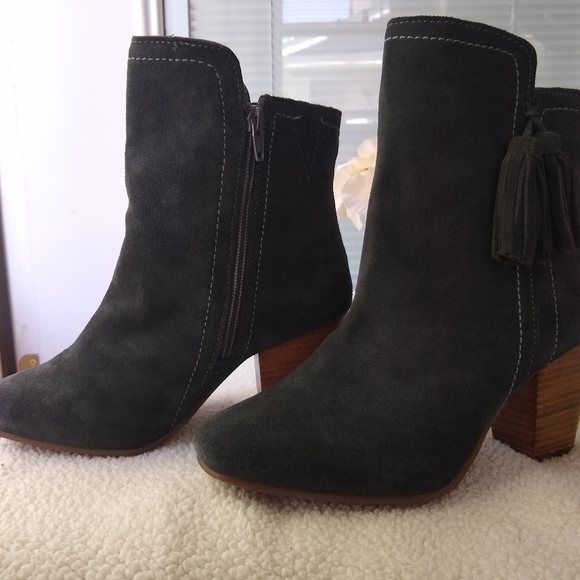 Hush Puppies Suede Daisee Billie Tassled Booties - Picture 1 of 8